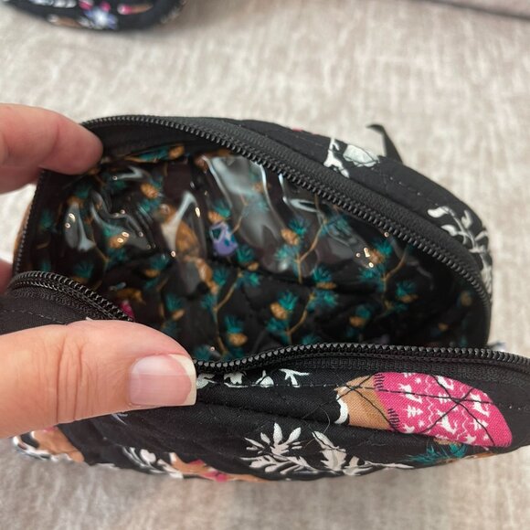 Vera Bradley Set of 2 Zip Around Jewlry Case & Mini Cosmetic - Merry Mischief - Picture 6 of 8